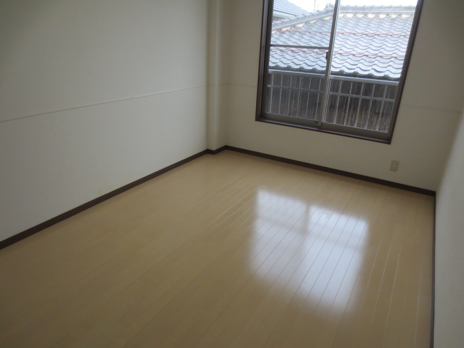 居室・リビング　ネット無料オール電化アパート！敷金礼金０円！