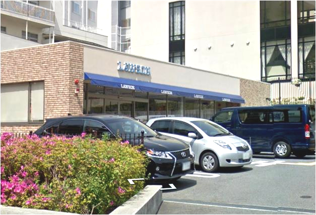 コンビニ　ローソン神戸異人館通店（コンビニ）まで304m