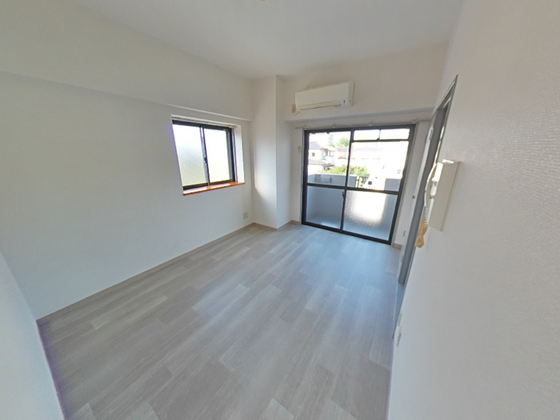 居室・リビング　※別室の写真を使用しております※