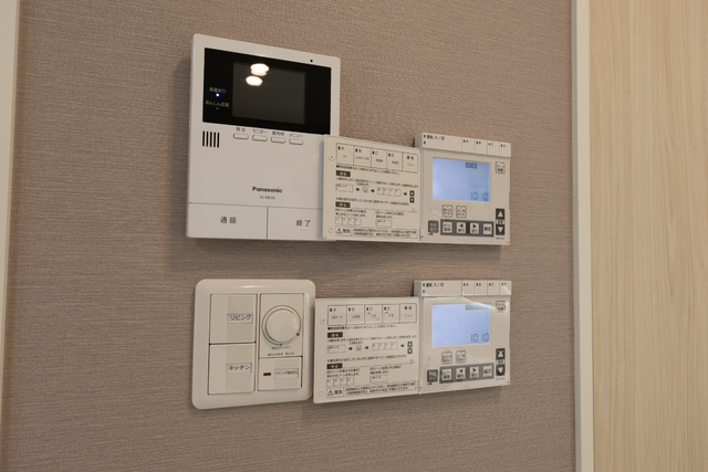 セキュリティ　突然の来客にも安心のＴＶモニター付きドアホン