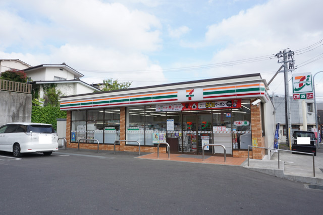 コンビニ　セブンイレブン仙台旭ケ丘２丁目店（コンビニ）まで400m