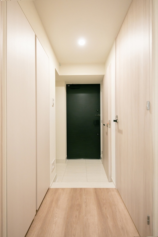 玄関　※反転タイプの写真を使用しています。