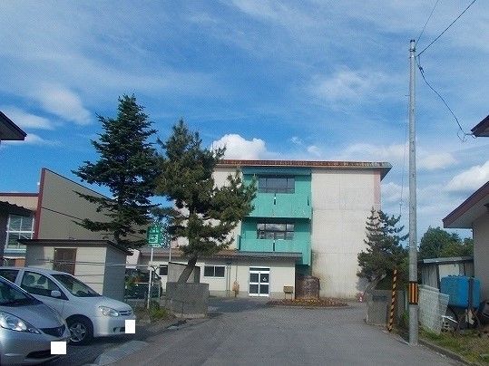 小学校　函館市立北日吉小学校（小学校）まで300m