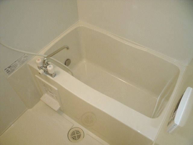 バス・シャワールーム　きれいなバスルーム