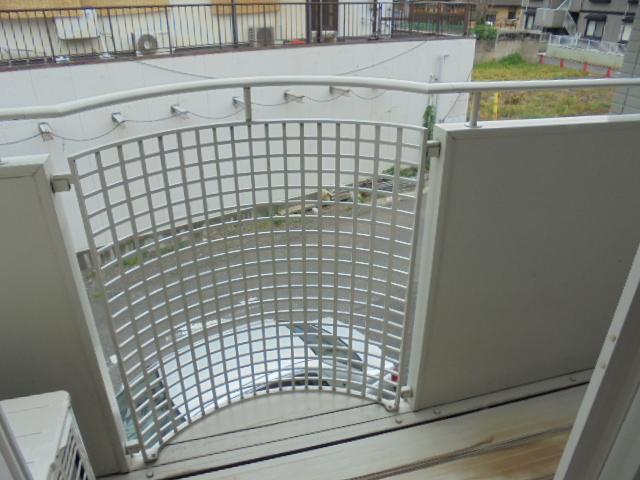 バルコニー　南面バルコニー、日当たり良好