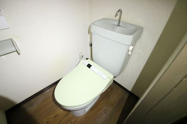 トイレ　同建物内別室の参考写真です。※現況優先