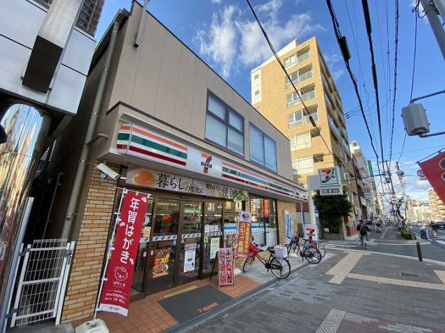 コンビニ　セブンイレブン（コンビニ）まで566m