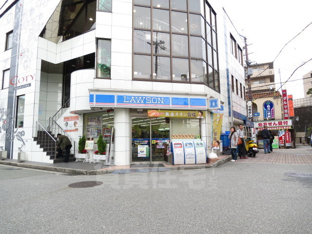 コンビニ　ローソン　JR宝塚駅前店（コンビニ）まで282m