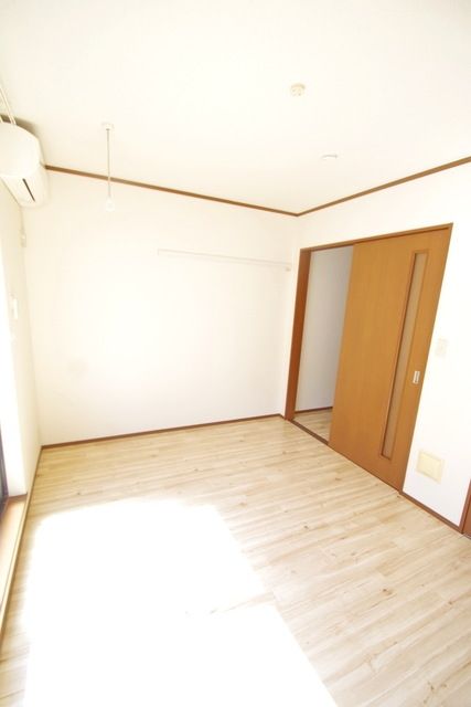 居室・リビング　★日当たりのいい明るいお部屋です★