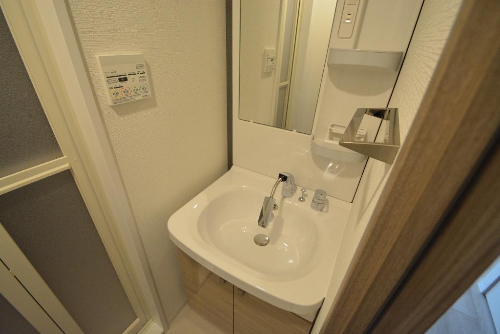 洗面設備　洗髪洗面化粧台