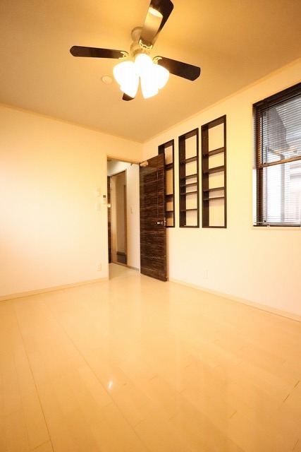 居室・リビング　洋室