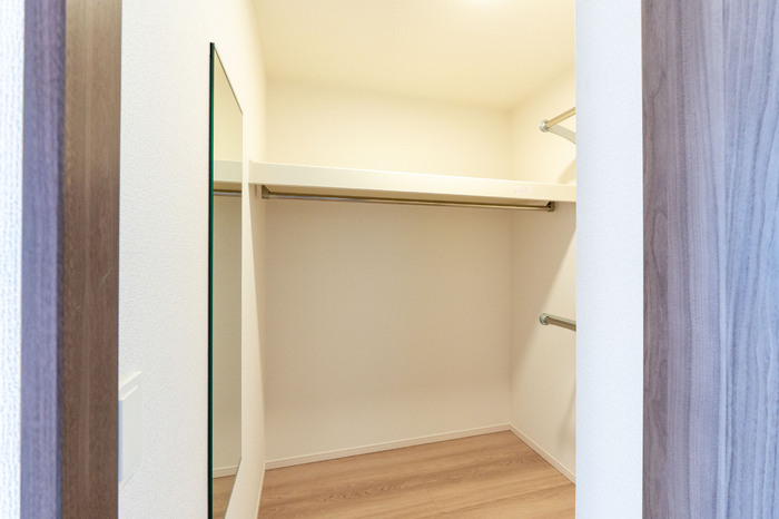 収納　使い勝手のいい洋室です