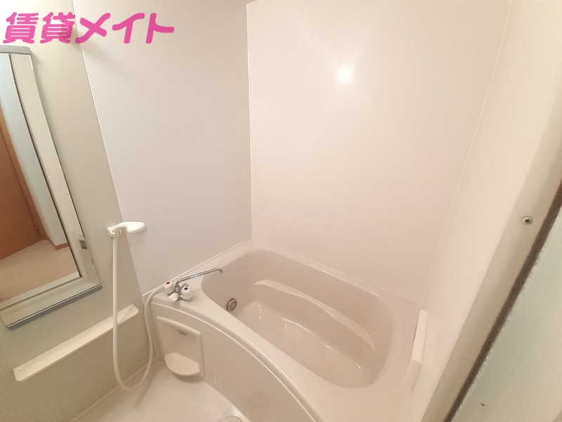 バス・シャワールーム　別部屋同タイプ