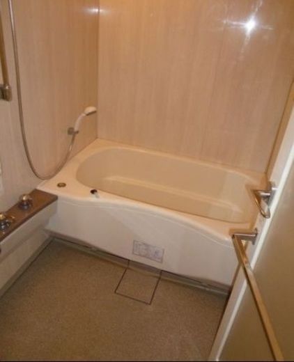 バス・シャワールーム　バスルーム