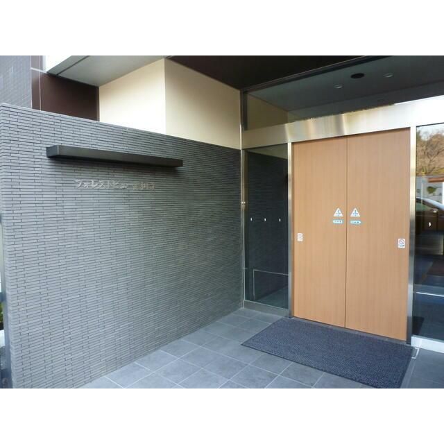 エントランス　フォレストビュー護国寺　文京区大塚2