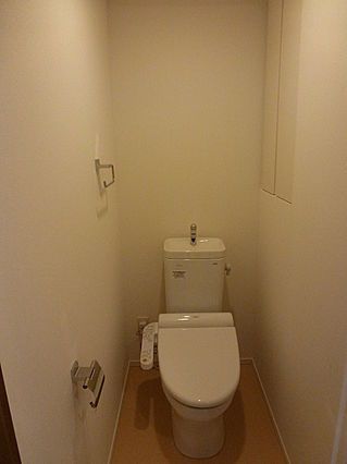 トイレ　フォレストビュー護国寺　文京区大塚2