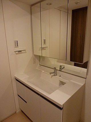 洗面設備　フォレストビュー護国寺　文京区大塚2