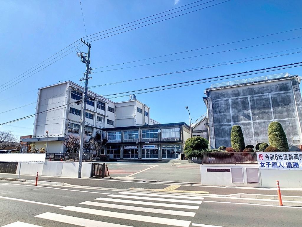 高校・高専　静岡県立磐田西高校（高校・高専）まで770m