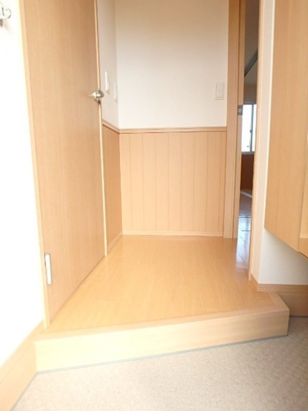 玄関　図面と現状に相違がある場合には現状を優先