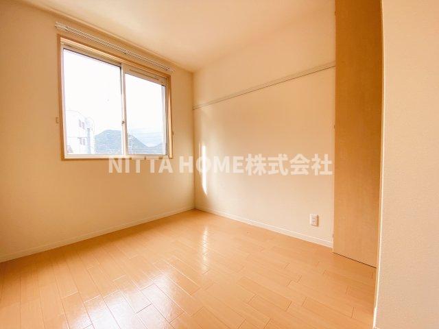 その他部屋・スペース　洋室は５．６帖と４．３帖の２部屋です☆彡