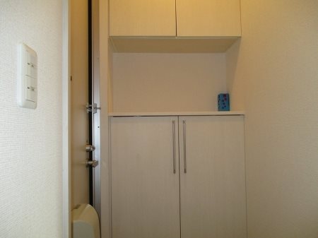 玄関　※他部屋参照