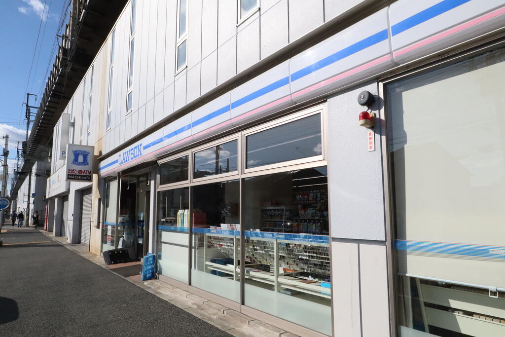 コンビニ　ローソン八条油小路西店（コンビニ）まで134m