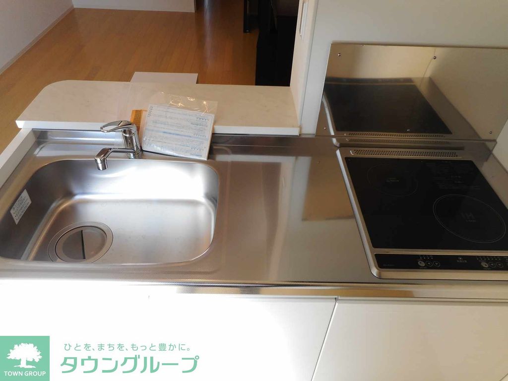 キッチン　仕様、設備は現況と異なる場合があります。