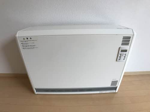 その他設備　蓄熱暖房器
