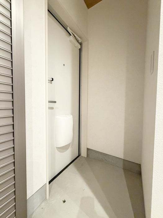 SKガレジオ白井笹塚IIの玄関写真