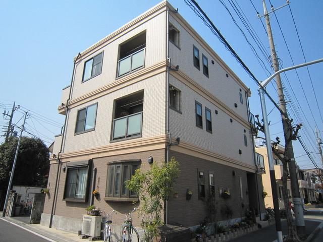 建物外観　★明るさバッチリ１フロア２世帯のマンション★