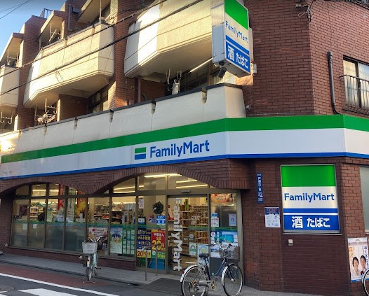 コンビニ　ファミリーマート戸越六丁目店（コンビニ）まで386m