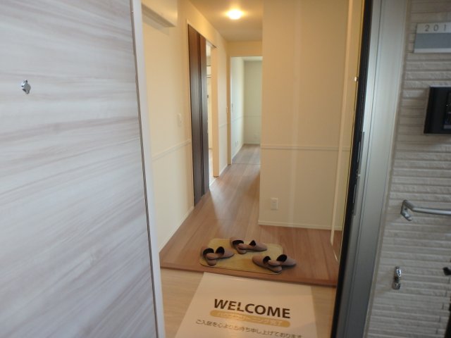 D-ROOM加納堀田町の玄関写真