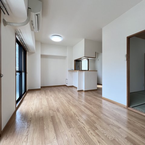 居室・リビング　同仕様タイプです