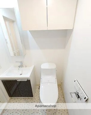 都営大江戸線 両国駅 徒歩9分 12階建 築5年のトイレ写真