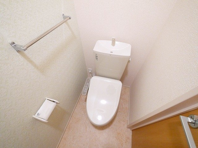 トイレ　落ち着いたトイレです