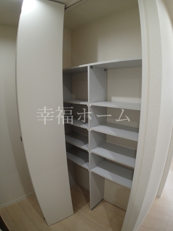 Comfy放出の内装写真