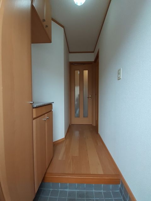 カサグランデすみれのBの玄関写真