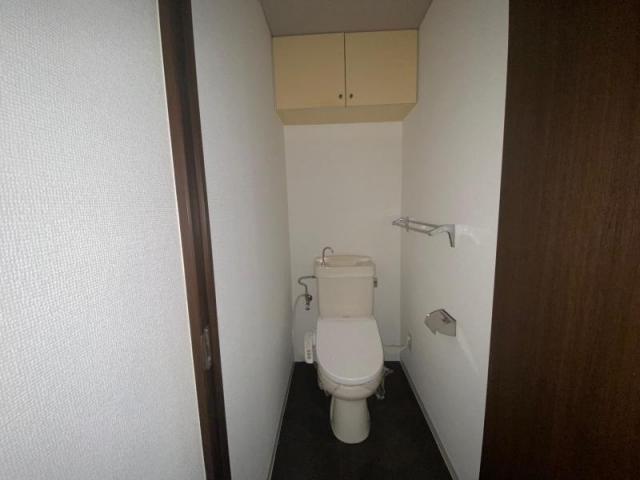 【高松市高松町のマンションのトイレ】