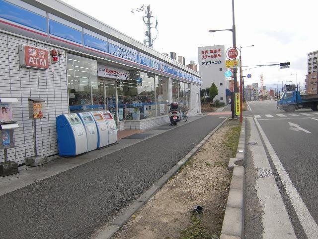 【クリーンハイツ弓立Iのコンビニ】