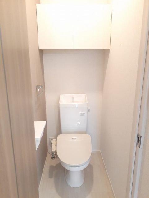 【シャルフ　高鍋　IIのトイレ】