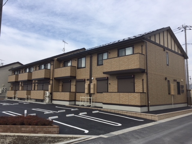 建物外観　インターネット無料　南向きで日当たり良好