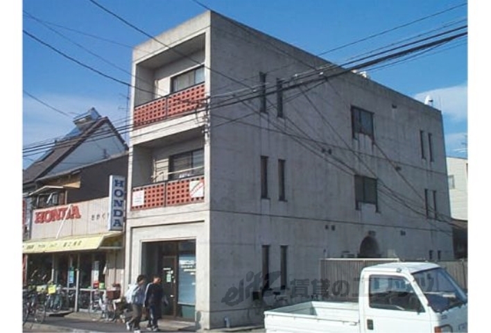 京都市南区唐橋井園町のマンションの建物外観