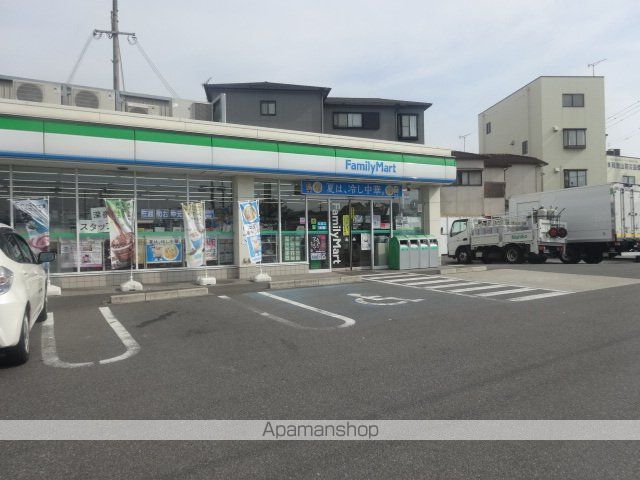 コンビニ　ファミリーマート和歌山湊御殿店（コンビニ）まで514m