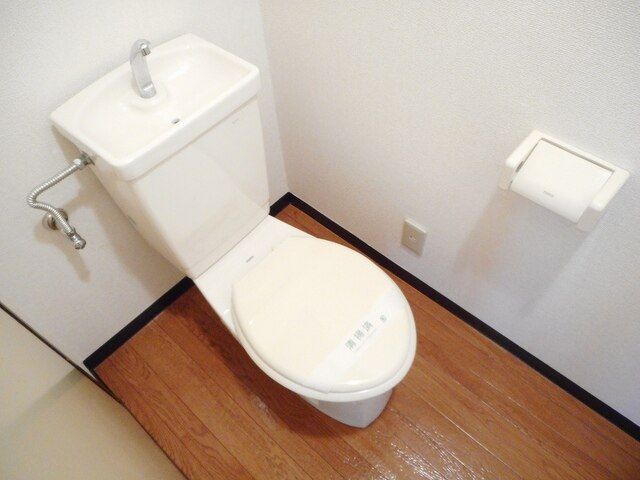 【エスポアールコートのトイレ】