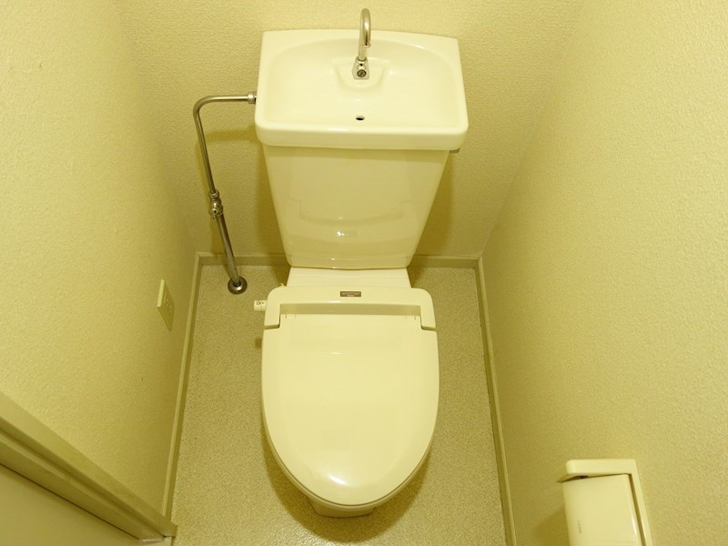 【上田市常磐城のアパートのトイレ】