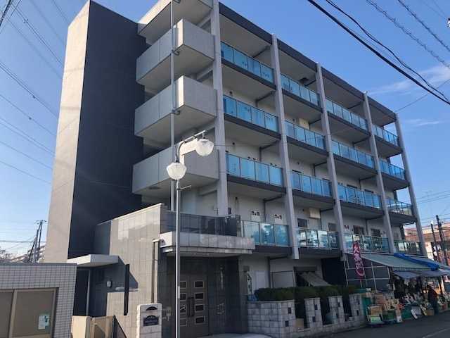 横浜市青葉区すすき野のマンションの建物外観