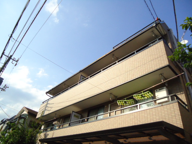 川崎市幸区神明町のマンションの建物外観