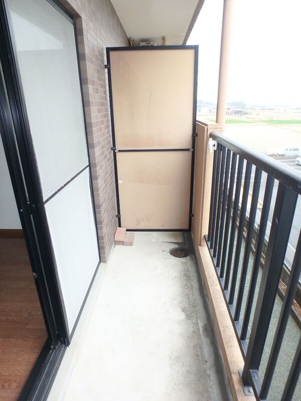 バルコニー　（イメージ）