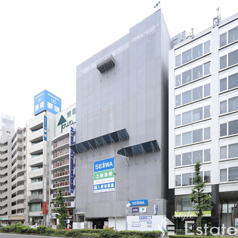 【名古屋市中区新栄のマンションの建物外観】