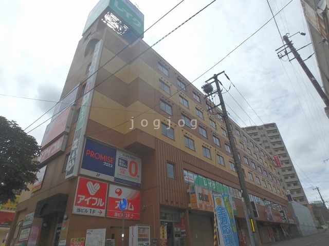 【札幌市厚別区厚別中央二条のマンションの建物外観】